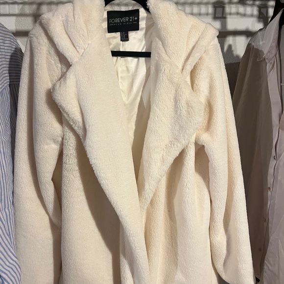 Forever 21 Plus Faux Fur Jacket size OX - Picture 4 of 5